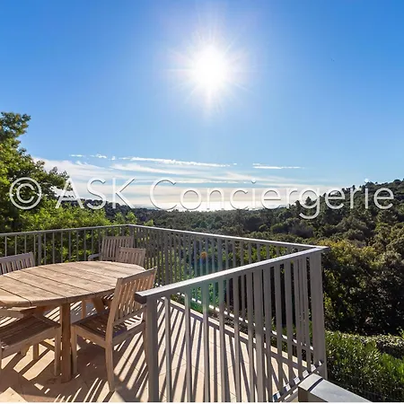 וילה G, Avec Piscine Et Vue Sur - Valmer *